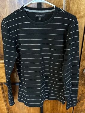 Banana Republic Men’s Black Long-Sleeve Shirt with White Stripes